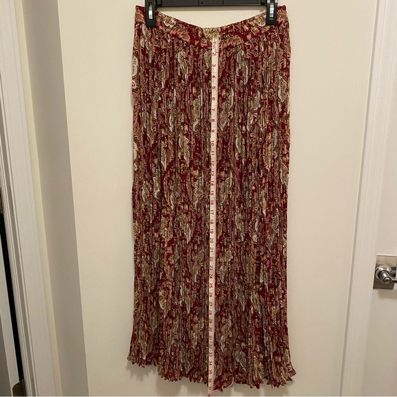 Rusty Red Multi Color Printed Pleated Long Size Large Skirt w/ Elastic Waist - Picture 4 of 5